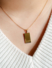 Necklace: 18kt Gold He still does miracles